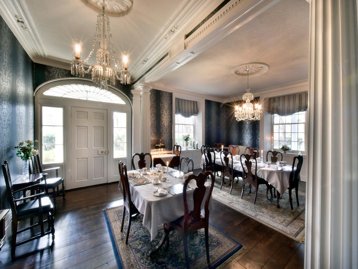 Brockamour Manor Bed And Breakfast Ниагара-он-те-Лейк Экстерьер фото